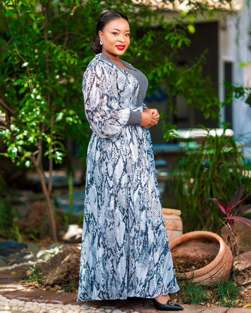 Elegant Patterned Gray Dress